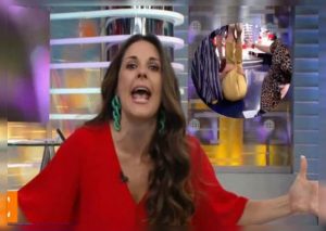 Rebeca Escribens empuja bruscamente a Verónica Linares en vivo