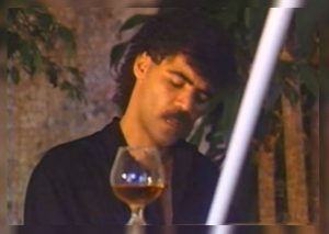 Hazme Olvidarla – Willie González (LETRA)
