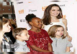 Angelina Jolie revela fotografías de los nuevos cambios físicos de su hija