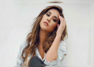 Melissa Paredes es trasladada de emergencia tras recibir un disparo en la cara