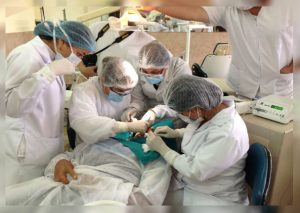 Más de 34,000 adultos mayores serán beneficiados con prótesis dentales