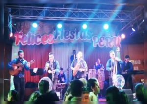 Septeto Acarey rinde homenaje al Perú con esta conocida canción