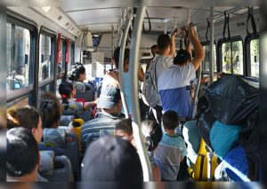 Conoce por qué debemos viajar en el micro con las ventanas abiertas
