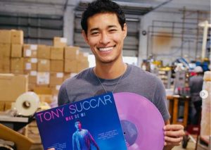 Tony Succar celebró así sus 4 nominaciones a los Latin Grammy (VIDEO)