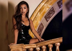 Kate Candela se lució con sexy traje de pirata