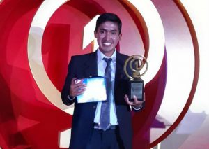 Julio Garay, creador de galletas contra la anemia, ganó el premio de History Channel