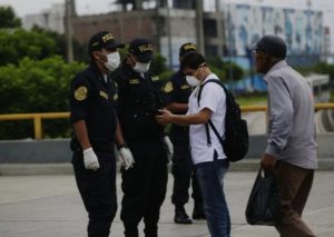 Ministro del Interior asegura que se darán 3 años de cárcel a quien incumpla la cuarentena