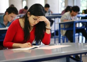 Universidades públicas suspenden exámenes de admisión