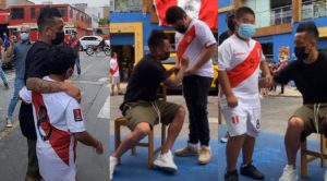 Christian Cueva firma camisetas a niños e incentiva a la vacunación contra la COVID-19
