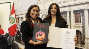 USMP TV y su equipo femenino reciben distinción del Congreso por su compromiso con la educación de los niños y jóvenes