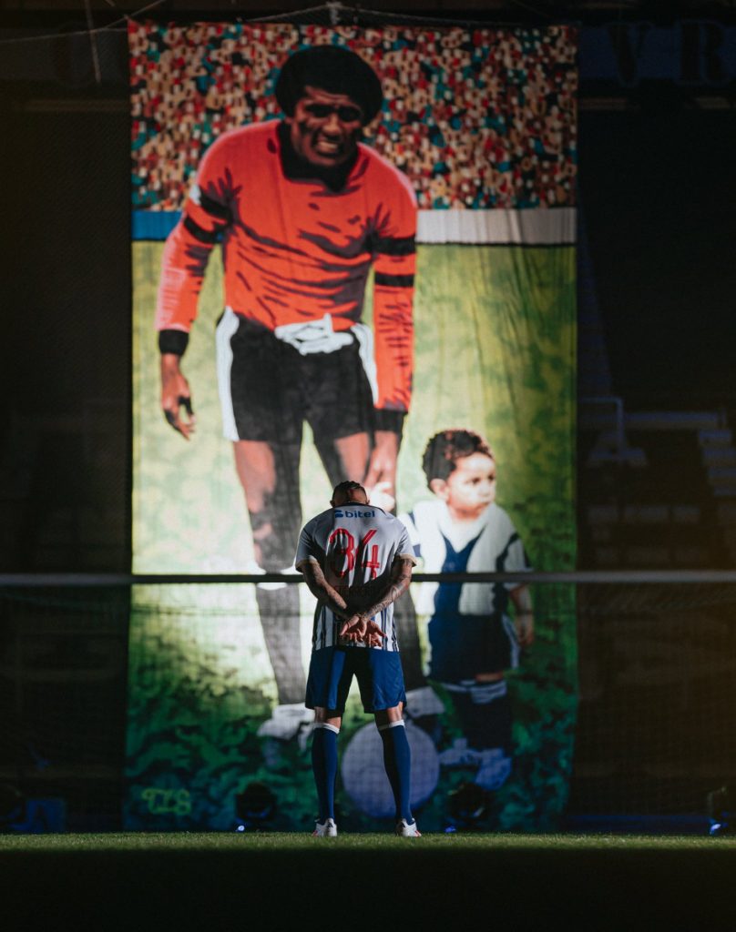 Paolo Guerrero número 23