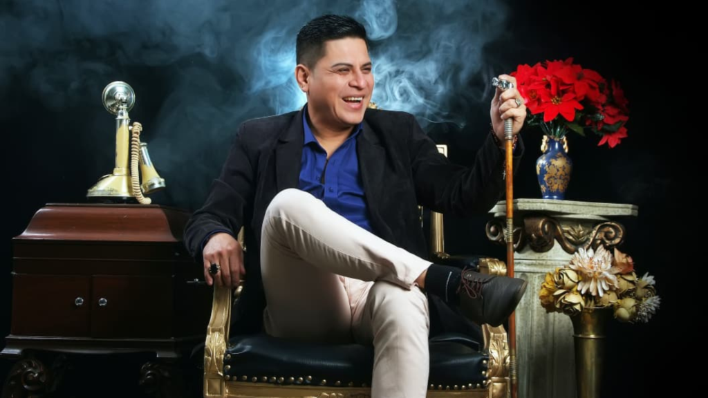 Alberto Terrazos, exvocalista de Septeto Acarey, estrena su primera canción como cantante solista