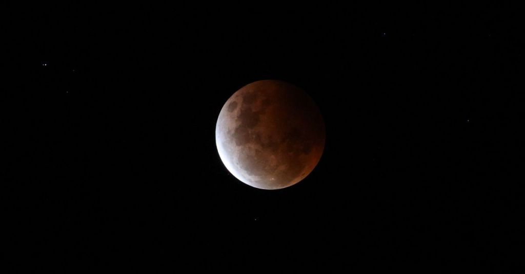 Eclipse lunar parcial será visible en Perú: ¿a qué hora se podrá ver?